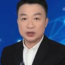 新闻主持人