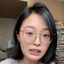 女