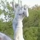 采访女记者